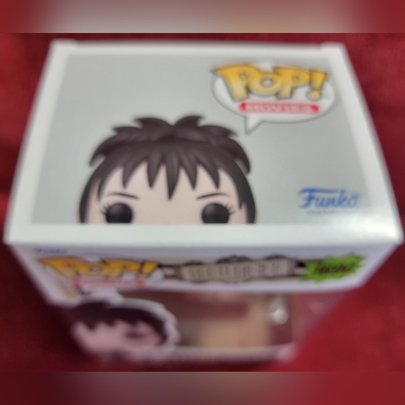 Lydia Deetz funko # 1690 (nib) With pop protector - Picture 4 of 7